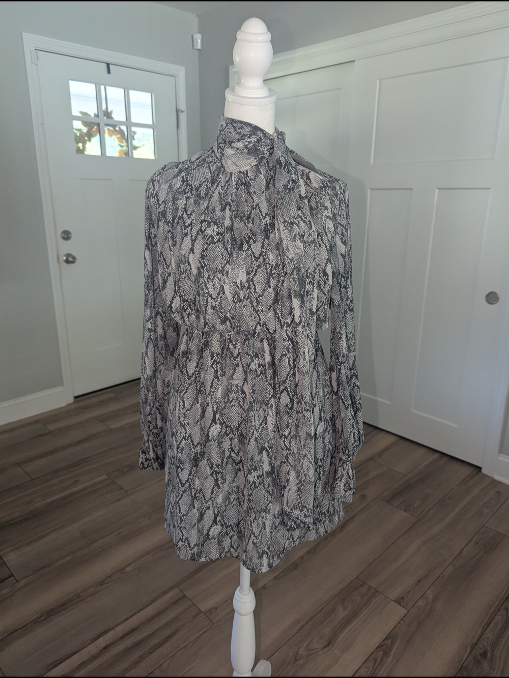 FAVLUX Gray Snake-Print Long Sleeve Dress with High Neck